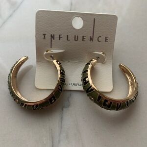 1565 Influence Gold Textured Hoop Earrings